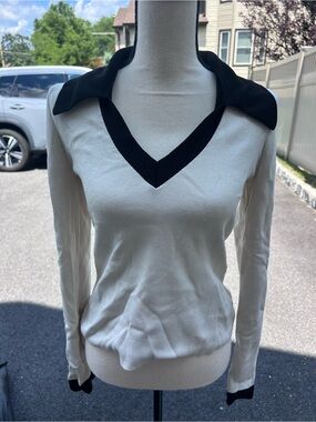 Express Cream V-Neck Sweater with Black Contrast Collar